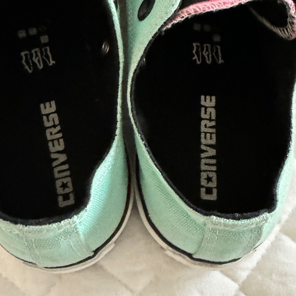 Converse - Picture 5 of 8
